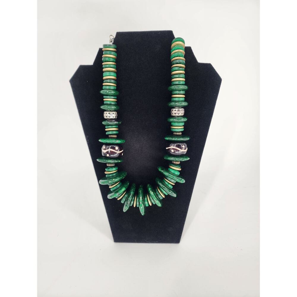 Green and Black Chunky Necklace